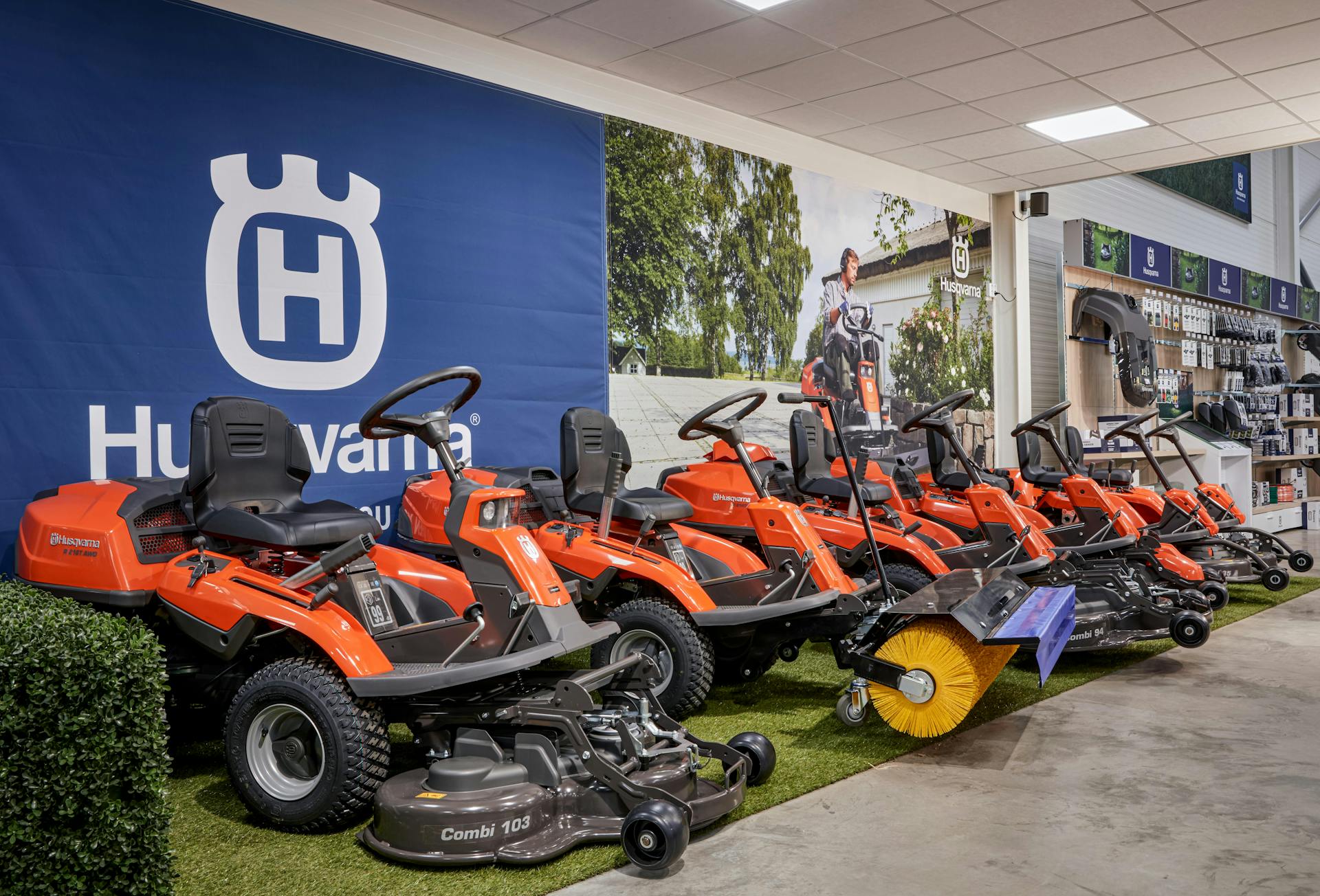 display of zeroturn mowers in store